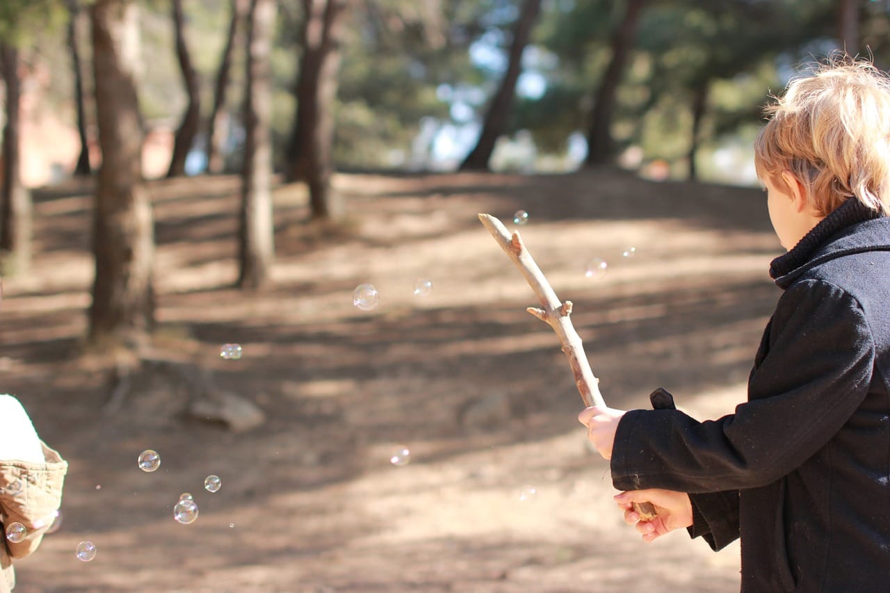 Obstaja veliko možnosti in različnih mest za preživljanje časa izven doma, pri čemer boste tudi sami občutili blagodejnost druženja z naravo.