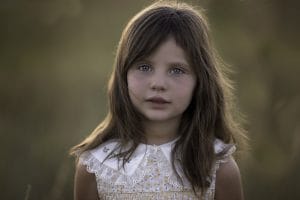 Kako pomagati otroku, da ne bo odvisen od mnenja drugih