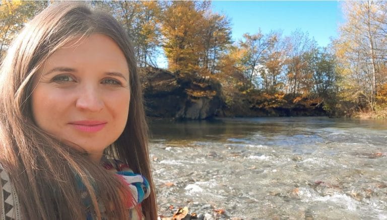 Kaj storiti, ko čutiš, da se utapljaš v stiskah?