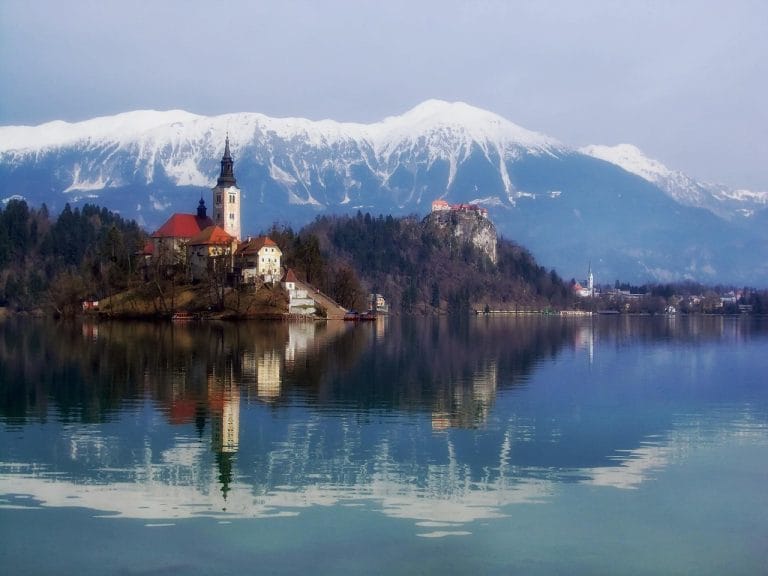 Najlepše destinacije za zimske družinske izlete v Sloveniji